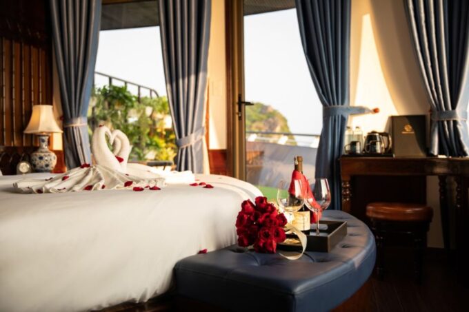 Hanoi: 3-Day Ninh Binh and Lan Ha Bay Cruise With Homestay - Whats Included and Excluded