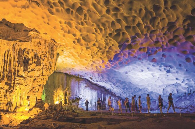 Hanoi: 3 Days - Ninh Binh - Halong Bay Overnight Cruise - Dining Experiences