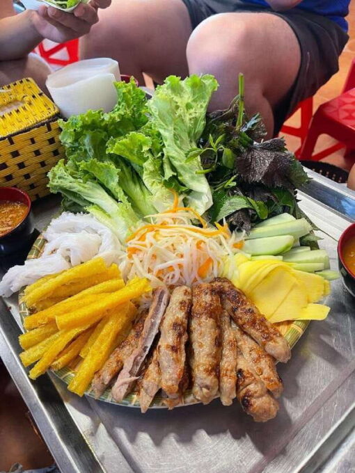 Hanoi: 3 Hours of the Street Food Tour With Local Delicacies - Inclusions and Exclusions