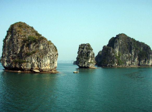 Hanoi: 4-Day Tour of Hanoi, Halong Bay, Hoa Lu, Trang An - Trang An Boat Trip