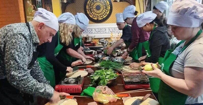 Hanoi Authentic Cooking Class and Local Market With Chef - Itinerary Details