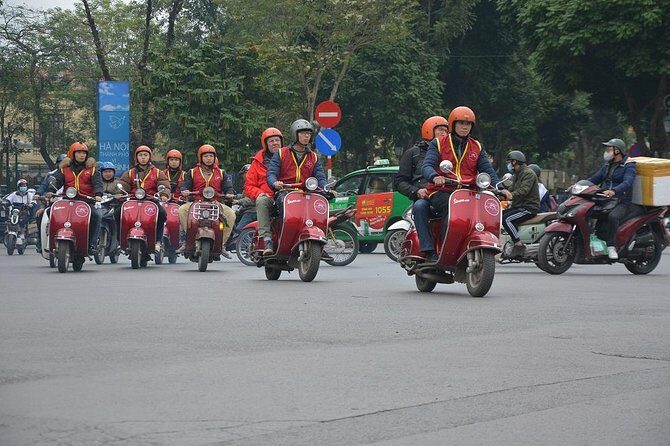 Hanoi By Vespa Tours: HISTORY + CULTURE + SIGHT + FUN 2,5 Hours - Crossing the Long Bien Bridge: A Symbol of Resilience