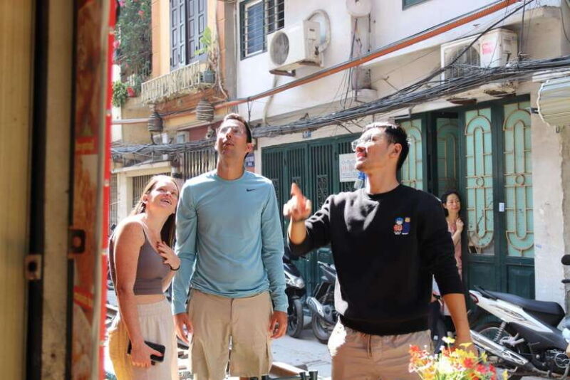 Hanoi: Cho Gioi Vietnam War History Walking Tour - Itinerary Details