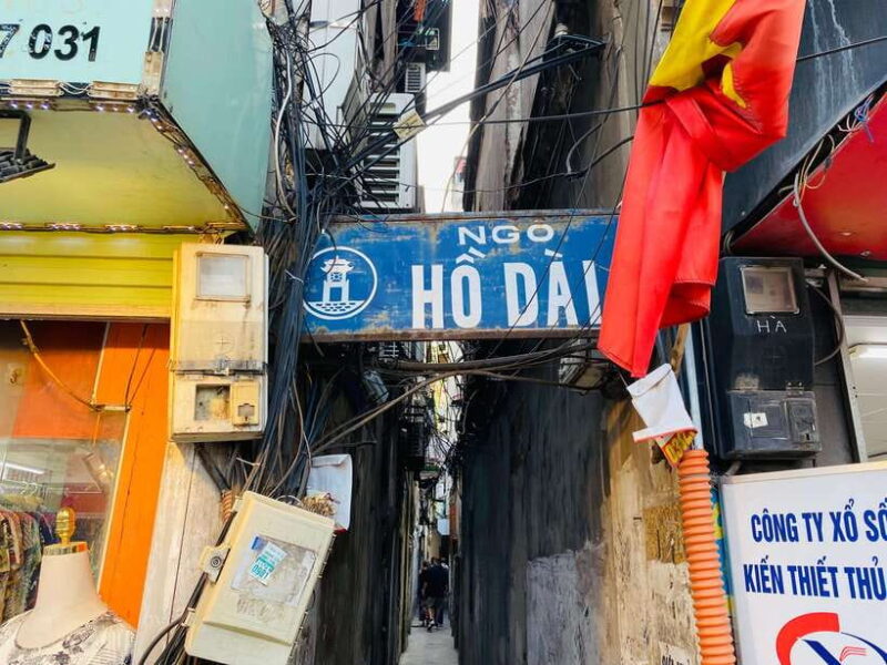 Hanoi: Cho Gioi Vietnam War History Walking Tour - Participant Information