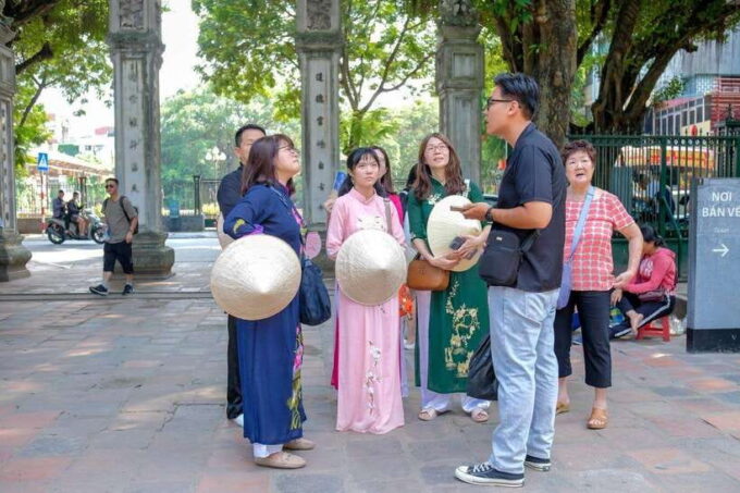 Hanoi: City Highlights Tour With Train Street & Hidden Gems - Tour Inclusions and Considerations