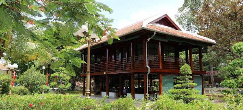 HANOI CITY: MOTORBIKE TO OLD QUARTER & HO CHI MINH TOMB - Tour Pricing and Inclusions