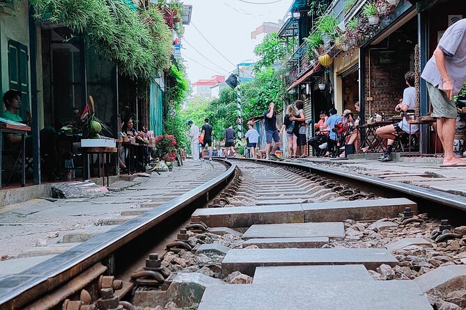 Hanoi City Tour and Drinking Beside Railway- Group Tour - Knowledgeable Local Guide Insights