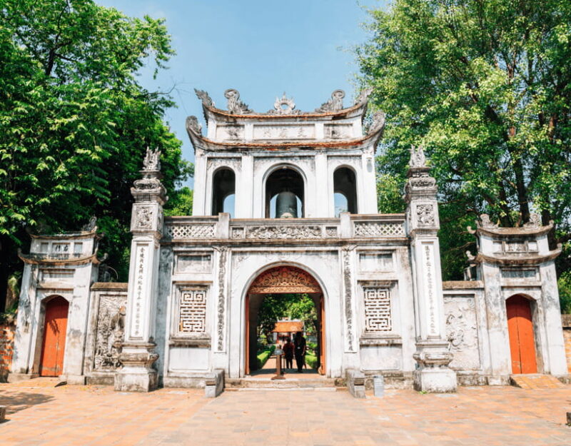 Hanoi City Tour: Discover the Timeless Charm of Vietnam - Discovering the Ho Chi Minh Complex