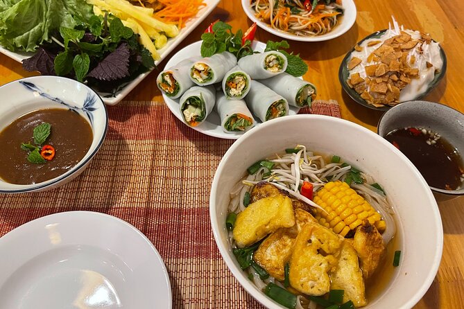Hanoi Cooking Class Learning 5 Dishes Including Banh Xeo - Meeting Details and Accessibility