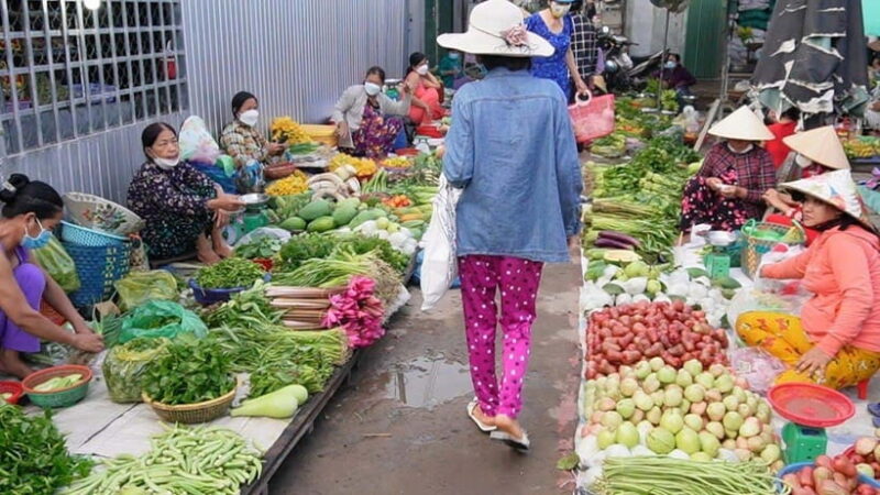 Hanoi: Cooking Class With Market Tour and Hotel Pickup - Exploring the Local Market