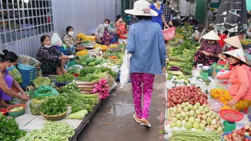 Hanoi: Cooking Class With Market Tour and Hotel Pickup - Learning About Vietnamese Culture and Traditions