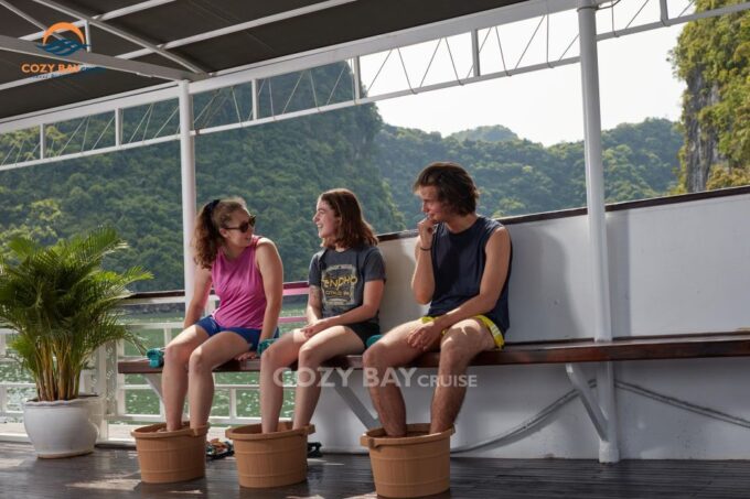 Hanoi: Cozy Halong Bay Overnight Cruise With Meals - Contact Us