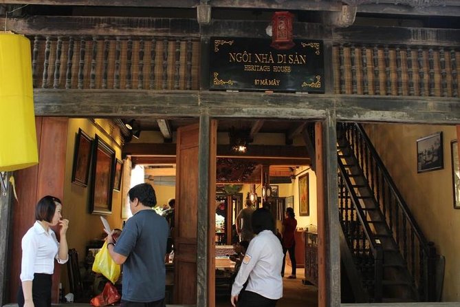HANOI CULTURAL DISCOVERY TOUR ( 5 in 1 4 Hours - Special Package!) - Dress Up Experience