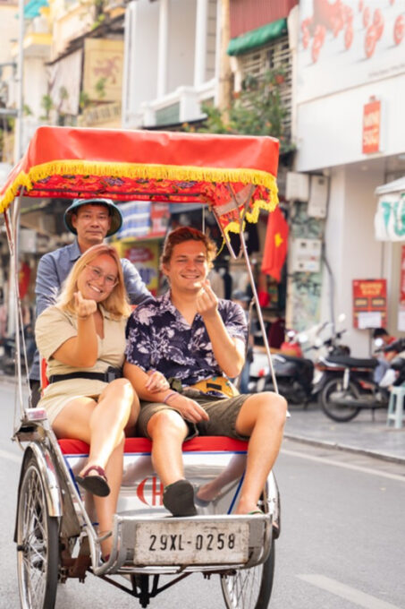 Hanoi: Cyclo Ride and Cooking Class With Market Visit - Tour Duration and Group Size