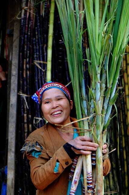 Hanoi Explorer Photography Tour - Exploring Dong Xuan Market