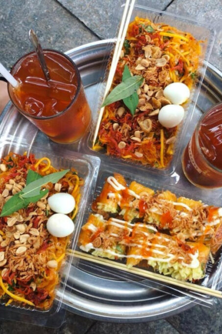 Hanoi Food Tour With Egg Coffee Making Show - Pickup Service