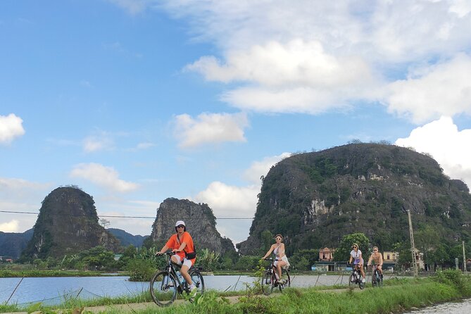 Hanoi Full Day A Private Tour With Mix of History and Activities - Cultural Immersion
