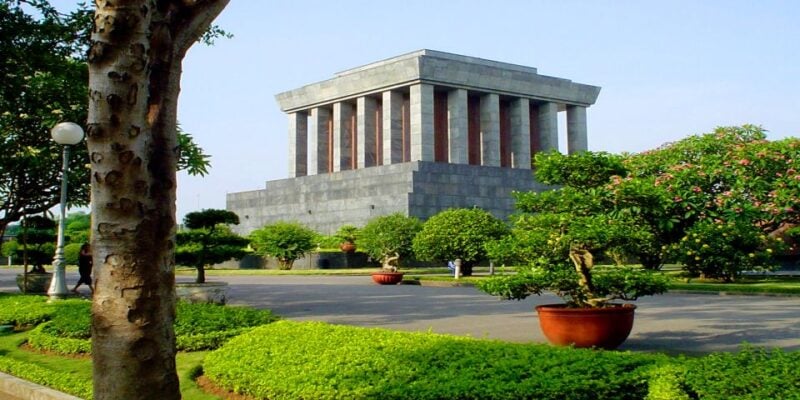 Hanoi: Full-Day City Tour and Water Puppet Show - Ho Chi Minh Complex