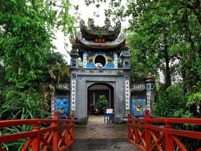Hanoi: Full-Day City Tour and Water Puppet Show - Vietnamese Cuisine