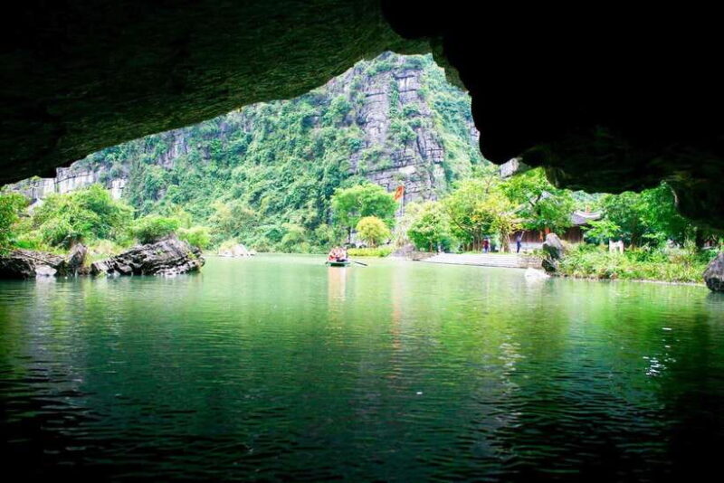 Hanoi: Full-day Exploring Hoa Lu And Trang An Grottoes - Frequently Asked Questions