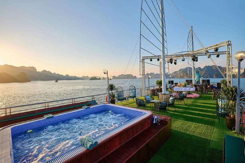 Hanoi: Full-Day Halong Bay 5-Star Cruise With Kayak & Buffet - Key Points