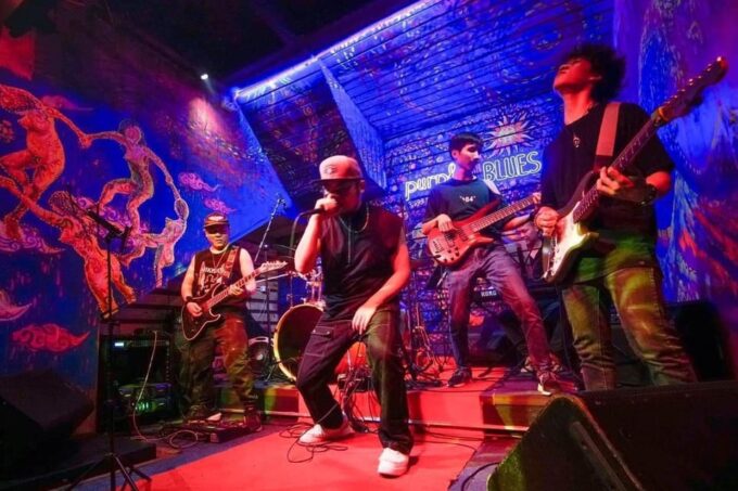 Hanoi: Guided Bar Crawl With Drinks and Nightclub Entry - Meeting Point and Starting Location