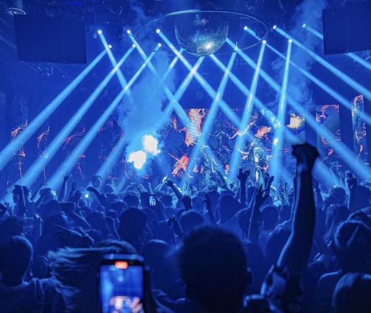 Hanoi: Guided Bar Crawl With Drinks and Nightclub Entry - Key Points