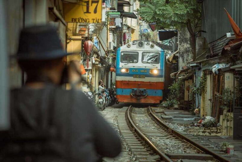 Hanoi: Guided City Tour - Discover the Heart of Vietnam - Experiencing Authentic Vietnamese Cuisine