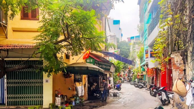 Hanoi: Guided Food Tour With Train Street Visit - Frequently Asked Questions