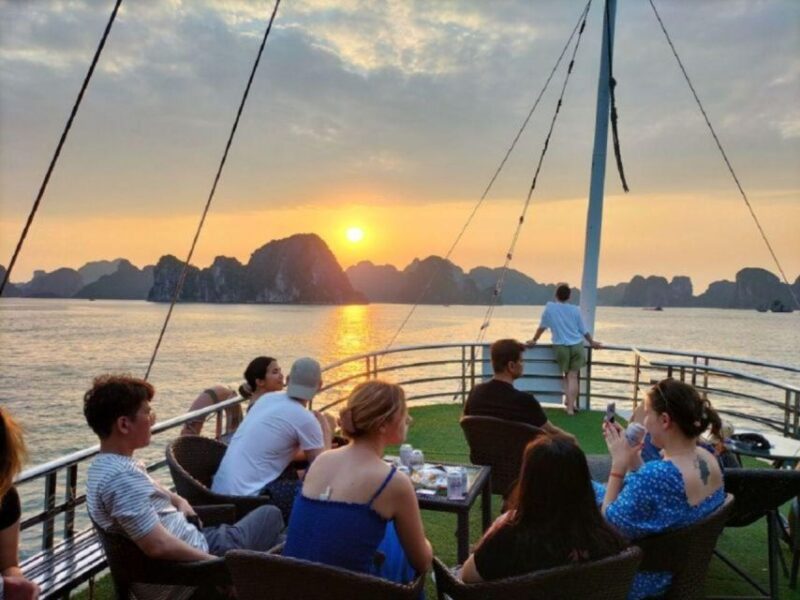 Hanoi: Guided Full-Day Ha Long & Lan Ha Bay on Luxury Cruise - Lunch on Board