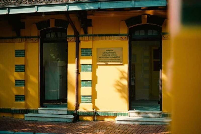 Hanoi Guided Half-Day City Highlights Tour With Lunch - Lunch at a Local Restaurant