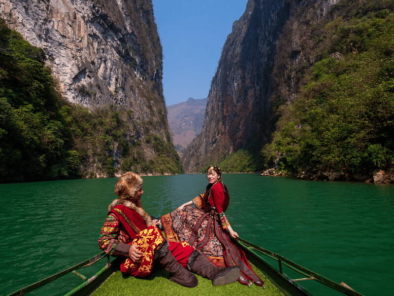 HANOI: HA GIANG LOOP TOUR 3 DAYS 2 NIGHTS EASY RIDER - Day 2: Yên Minh to Meo Vac