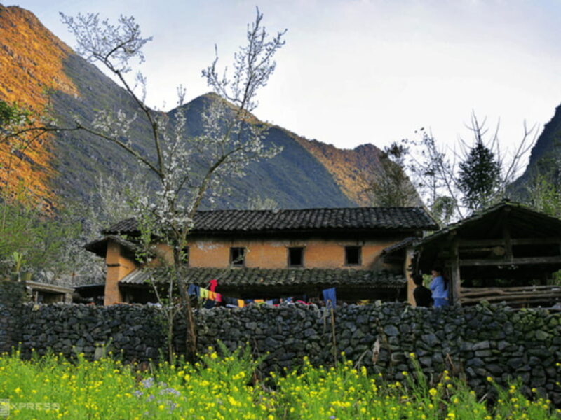 Hanoi: Ha Giang Loop Tour 3 Days 2 Nights With Easy Rider - Considerations and Surcharges