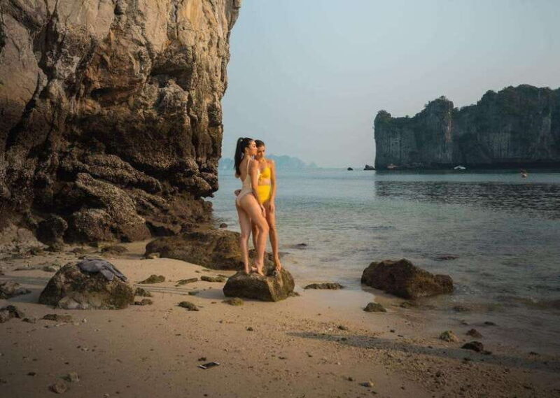 Hanoi: Ha Long Bay Cruise 5 Stars and Kaykaying - Kayaking and Bamboo Boat Ride