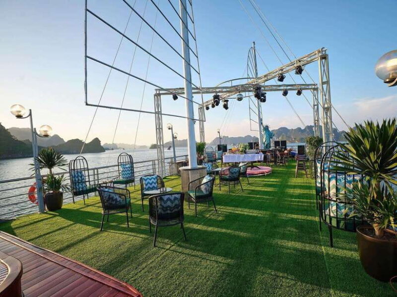 Hanoi: Ha Long Bay Premium Group Tour With Luxury Cruise - Important Information