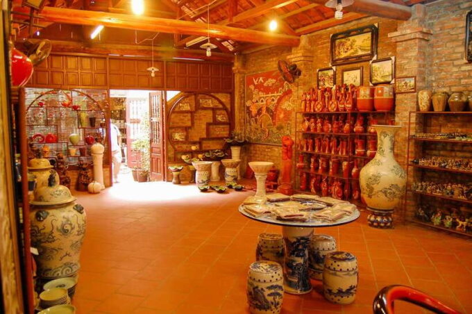 Hanoi: Half-day Hands-on Pottery Workshop At Bat Trang - Unique Souvenirs and Shopping Opportunities