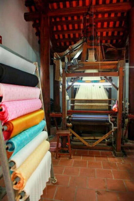 Hanoi: Half-day Silk Weaving Journey In Van Phuc Tour - Customer Feedback