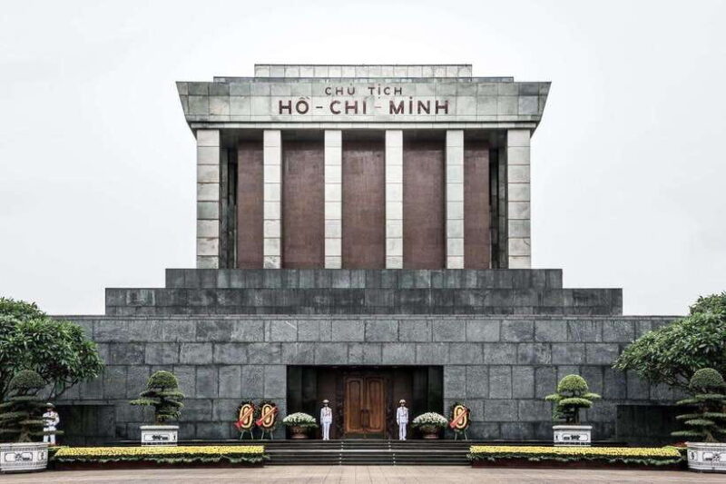 HANOI: HALF-DAY VISIT TRAIN STREET & STREET FOOD - Itinerary and Key Attractions