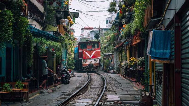 HANOI: HALF-DAY VISIT TRAIN STREET & STREET FOOD - Inclusions and Exclusions