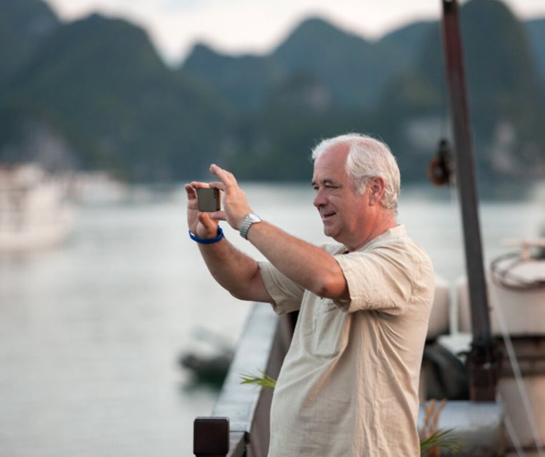 Hanoi: Halong Bay 2 Days 1 Night Cruise - Boarding and Check-in on Le Journey Cruise
