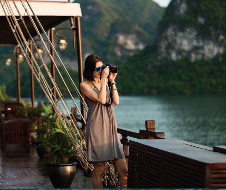 Hanoi: Halong Bay 2 Days 1 Night Cruise - Exploring Surprising Cave and Titop Island