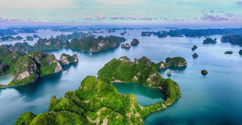 Hanoi: Halong Bay Boat Cruise, Caves, Kayaking, & Lunch - Included Amenities