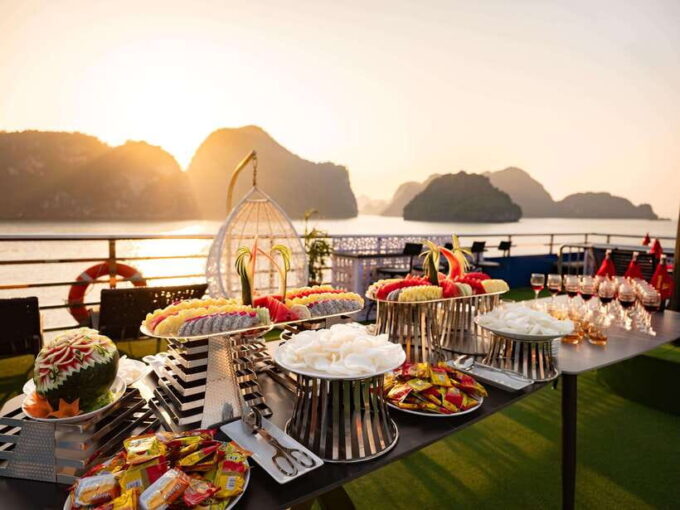 Hanoi: Halong Bay Cruise, Amazing Cave, Titov Island & Kayak - Flexibility