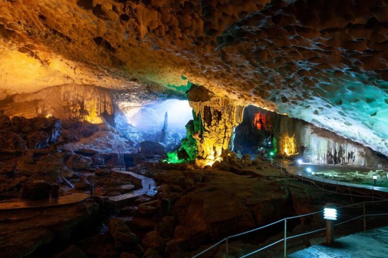 Hanoi: Halong Bay Day Trip With Titop Island, Cave, & Kayak - Exploring Sung Sot Cave