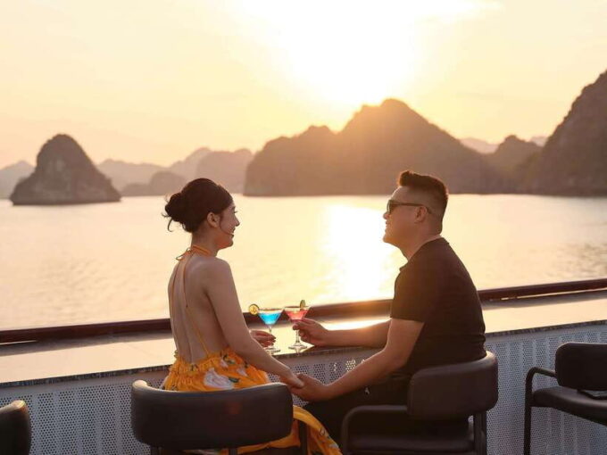 Hanoi: Halong Bay Full-Day Tour With 5-Star Diamond Cruise - Since You Asked