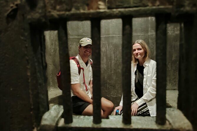 Hanoi Hoa Lo Prison and War museums Tour - Final Word