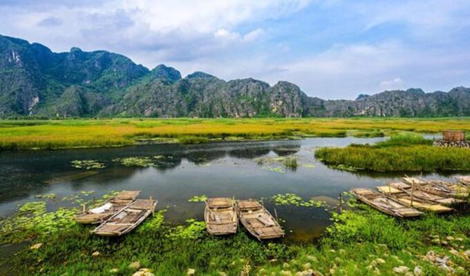 Hanoi: Hoa Lu, Tam Coc and Mua Cave Limo Bus Tour With Lunch - Departure and Pick-up