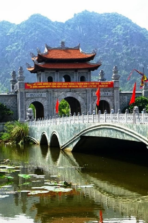 Hanoi: Hoa Lu - Tam Coc - Mua Cave -1 Day Trip by Limousine - Customer Feedback