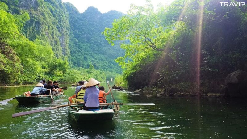 Hanoi: Hoa Lu - Tam Coc - Mua Cave by Limousine Bus & Lunch - Highlights of the Tour