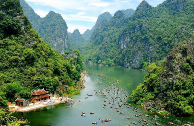 Hanoi: Hoa Lu, Trang An Caves, & Mua Cave Day Trip and Lunch - Customizing the Itinerary and Finish Location